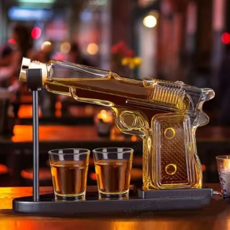 Home Bar Set - Sandhawk Glas-Pistolen-Dekanter Whiskey-Wodka-Spender Handgefertigte Flaschenabdeckung für